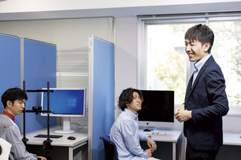 05 【写真（上）】Psychology experiment.jpg